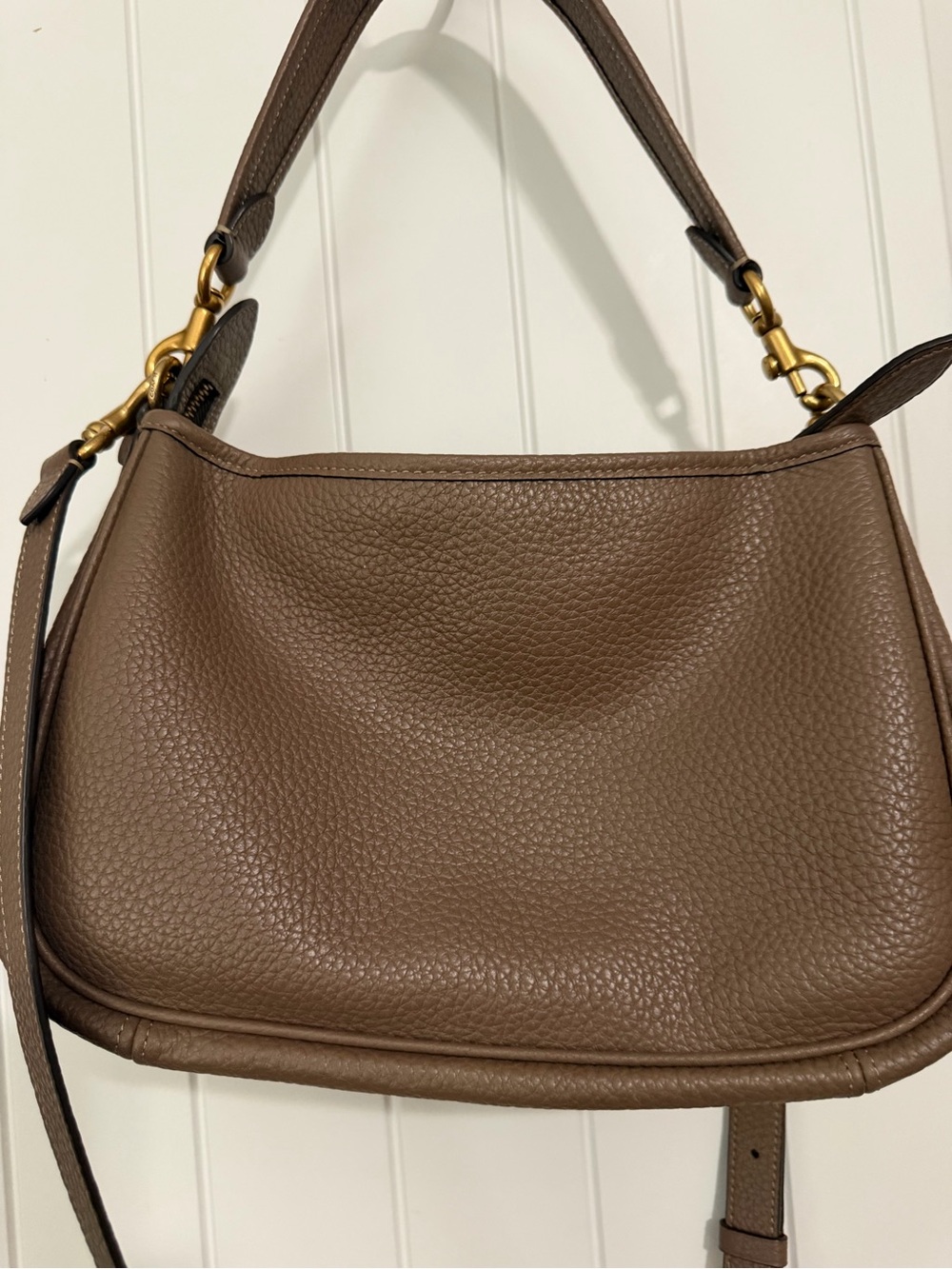 COACH Classic Brown Shoulder Bag Crossbody soft pebble leather dark stone